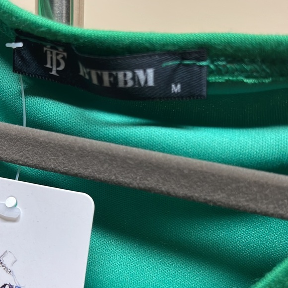 Dress - Picture 3 of 3